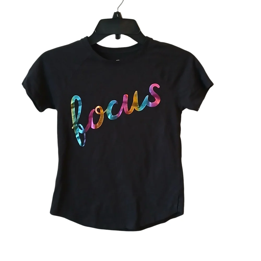 Girls Black T-Shirt with Colorful 'Focus' Print Size Medium